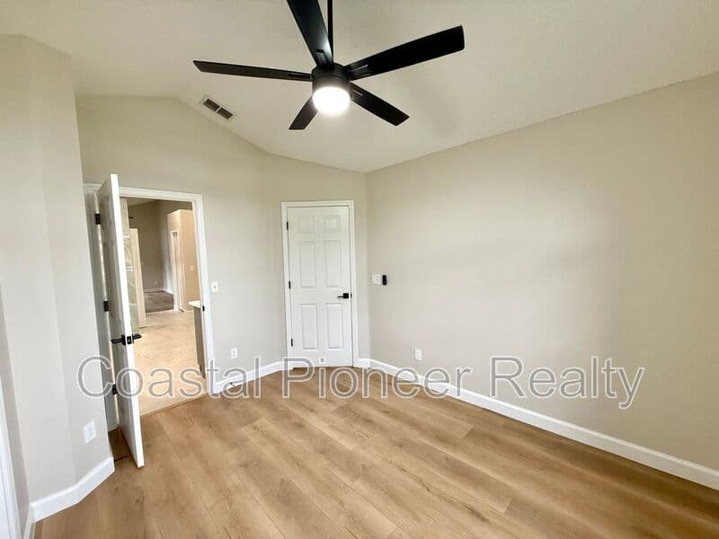 Tampa House: 8902 Breland Dr