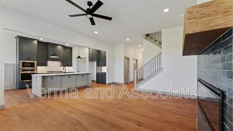 Centerton House: 1221 Mammoth St
