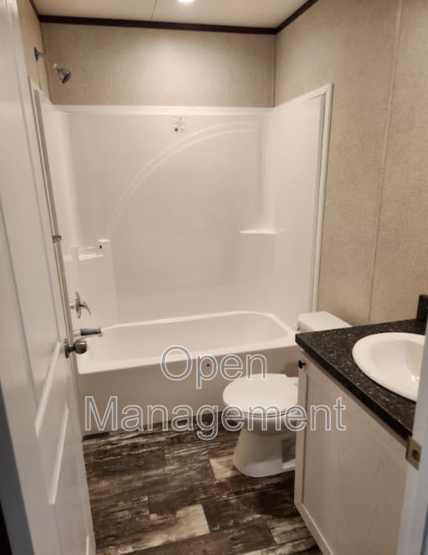 Colona House: 16 Willow Haven Ct