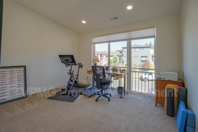Camas Townhome: 4733 Southeast Ascension Drive