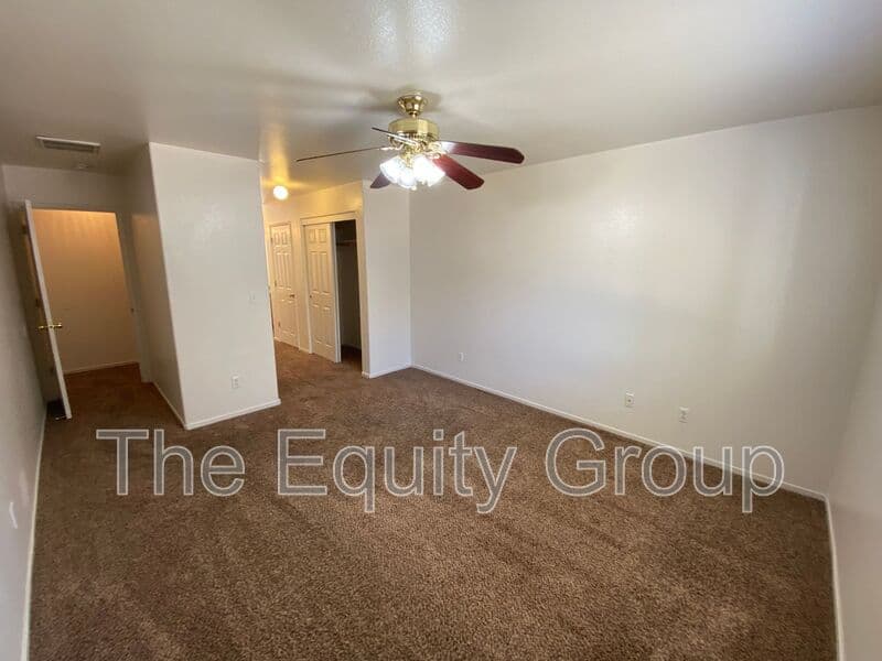 Visalia House: 3848 East Oak Avenue