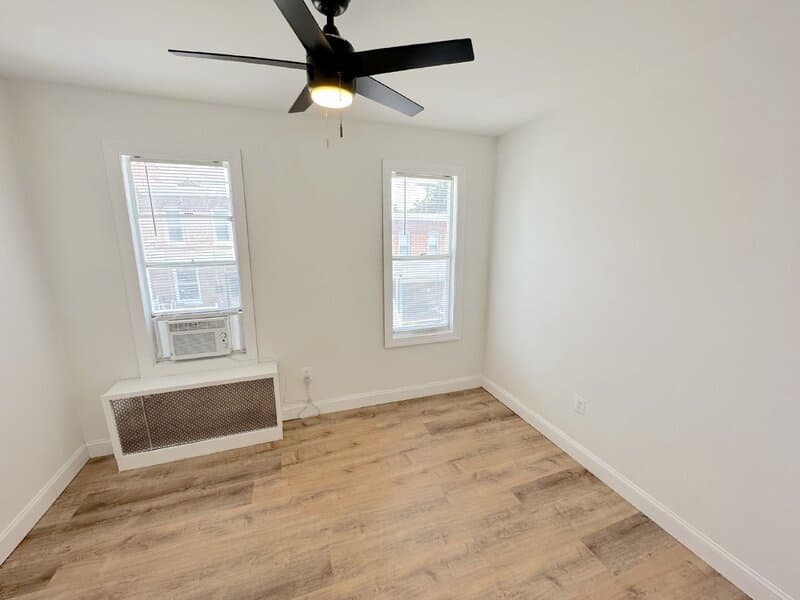 Baltimore Townhome: 605 Harding Place