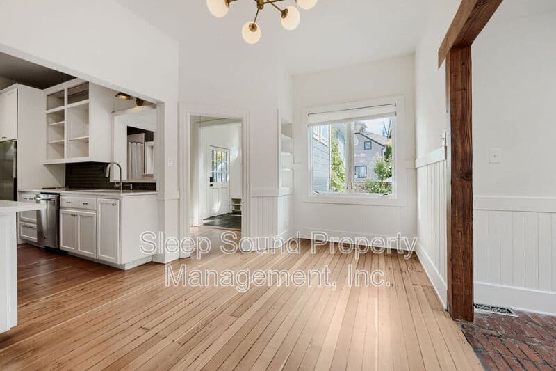 Portland House: 1912 NE 11th Ave