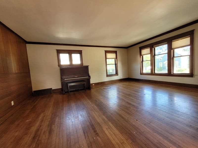 Appleton House: 1009 North Oneida Street