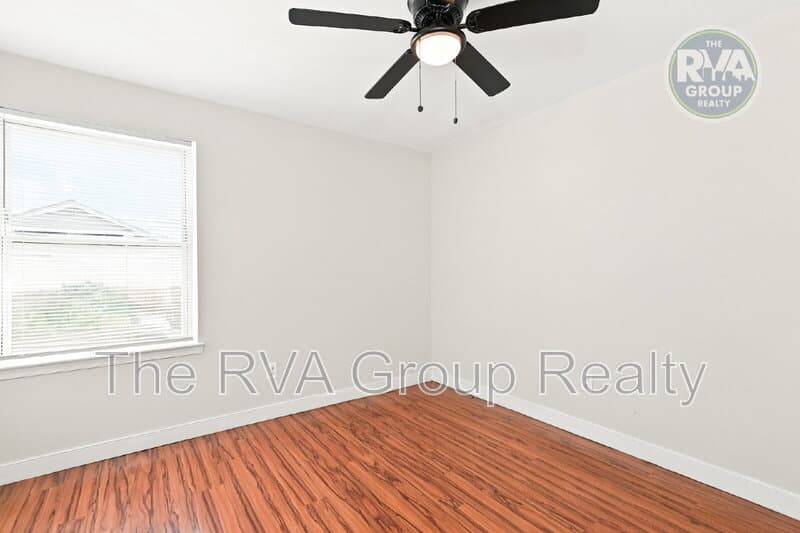 Richmond Condo: 3517 Briel Street