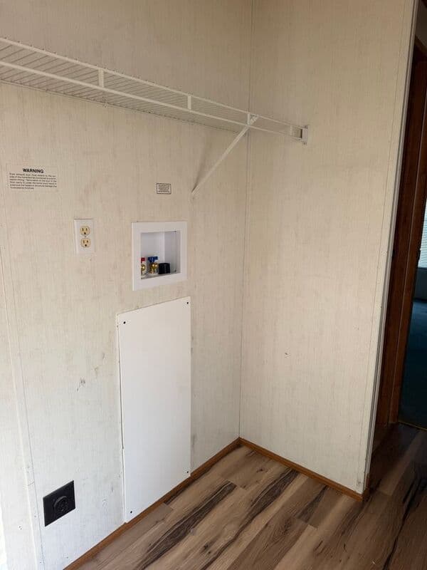 Belleville Condo: 2414 East Main Street