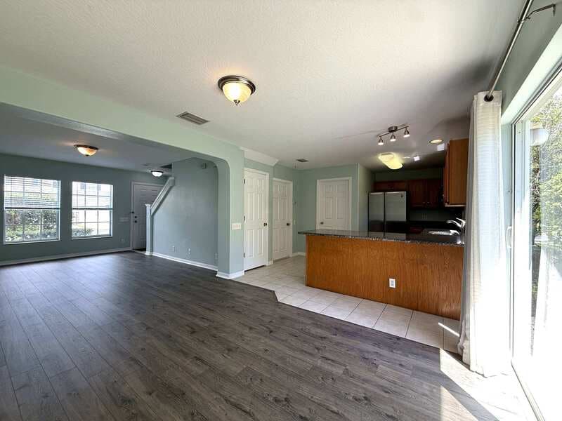 Largo Townhome: 8006 Thoroughbred Loop - 1