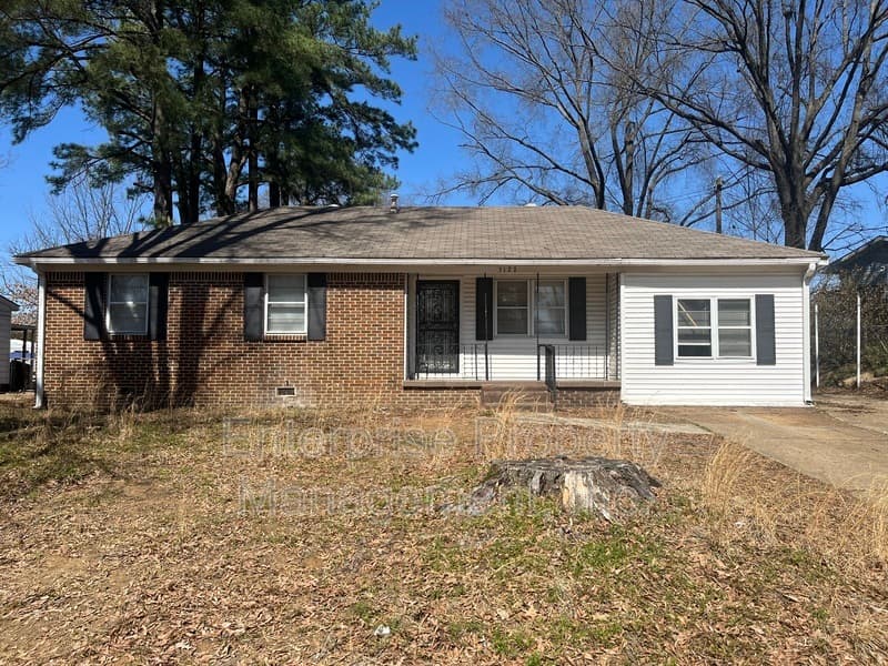 Memphis House: 3122 Queensgate Ave