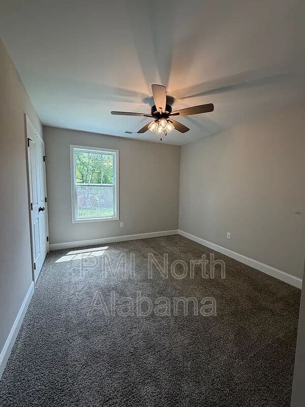 Huntsville House: 1713 Golf Club Lane Northwest