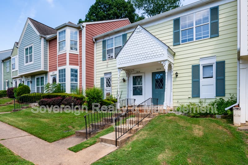 Norcross Condo: 6624 Ramsgate Way