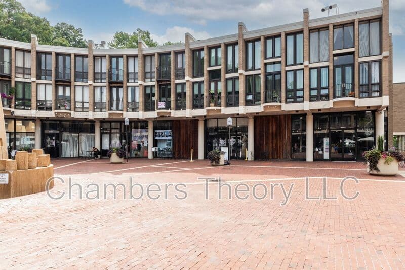 Reston House: 11475 Washington Plz W