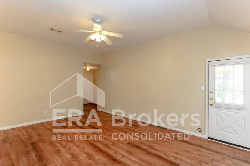 Killeen House: 2407 Armadillo