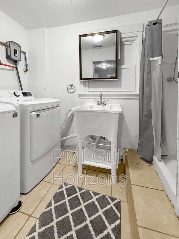 Mobile House: 6509 Zeigler Boulevard