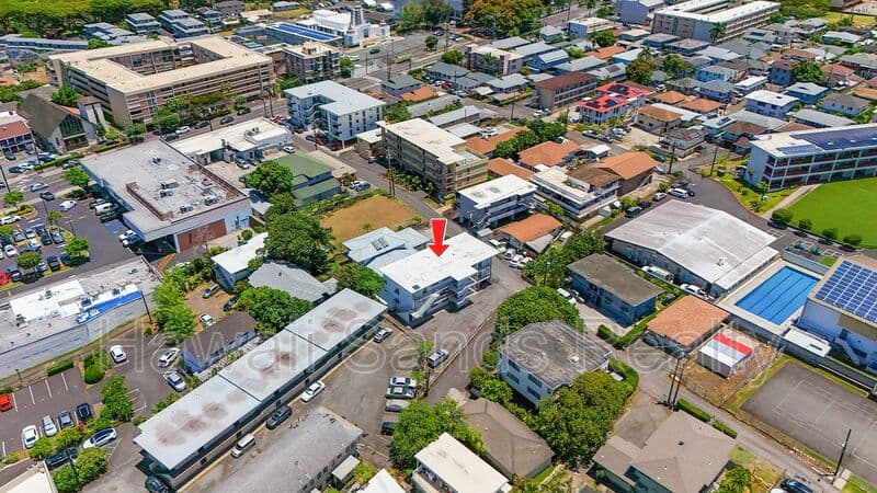 Honolulu House: 39 Hialoa St