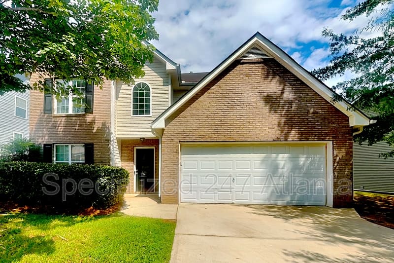 Newnan House: 34 Belmont Park Dr