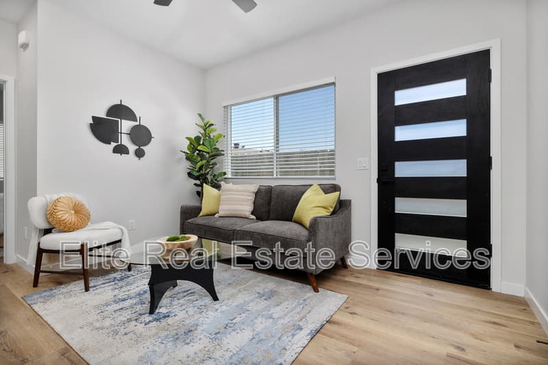 San Diego Condo: 3315 Clairemont Mesa Boulevard - 4