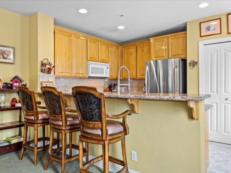 Windsor Condo: 966 McClelland Drive
