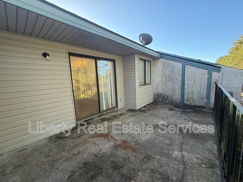 Hinesville Condo: 910 Brett Dr