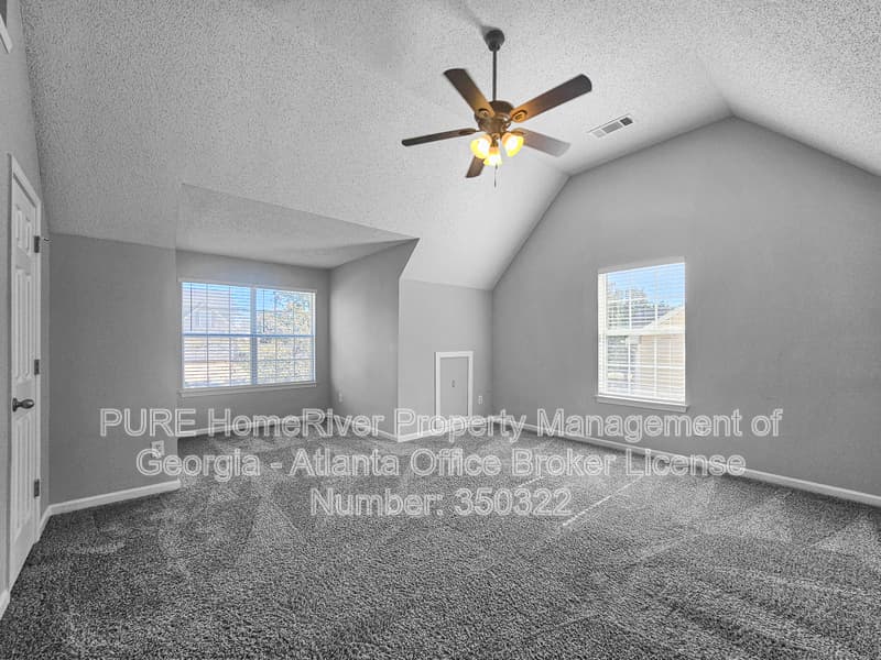 Covington House: 70 Cinnamon Oak Cir