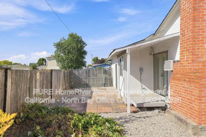Rohnert Park House: 257 Allan Avenue