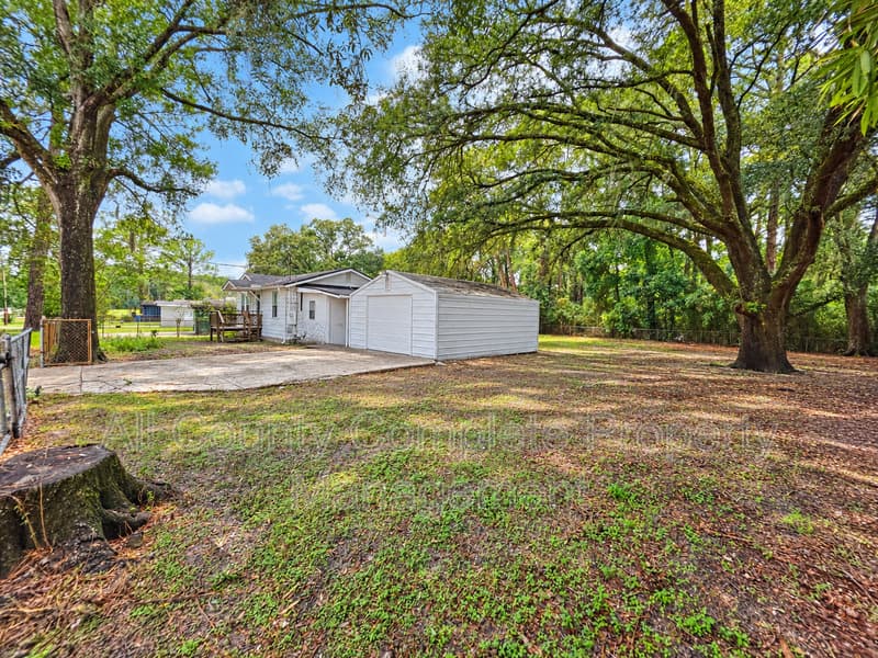Jacksonville House: 1667 Rowe Ave