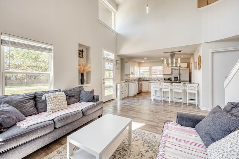 Cottonwood Shores House: 847 Pecan Lane