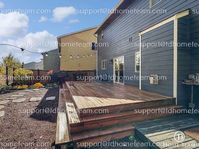 Kent House: 23806 118th Pl SE