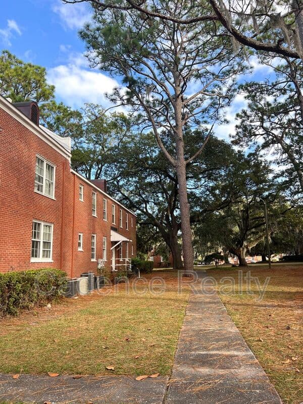 Wilmington House: 2940 Oleander Drive - B9