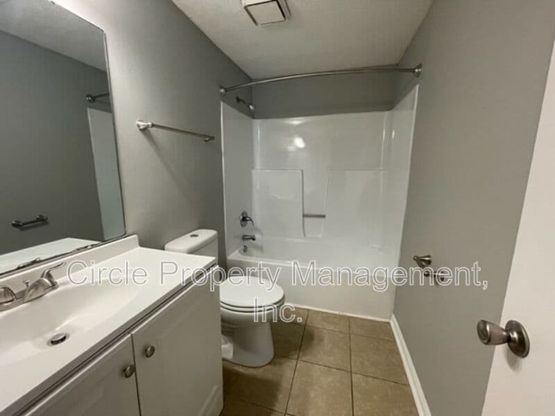 Meridianville Condo: 111 Claybill Drive NW