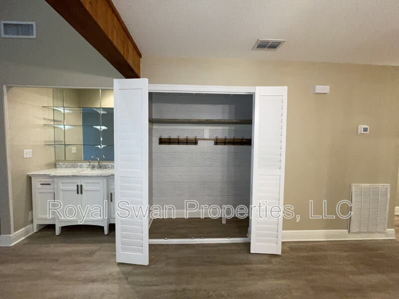 Lakeland Condo: 2025 Sylvester Road