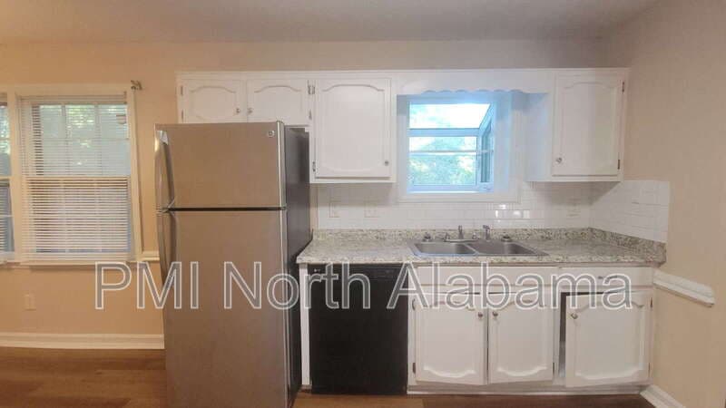 Huntsville House: 1021 Sandy Springs Rd NW