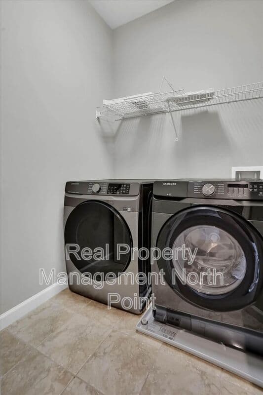 Decatur House: 3026 Eltham Pl