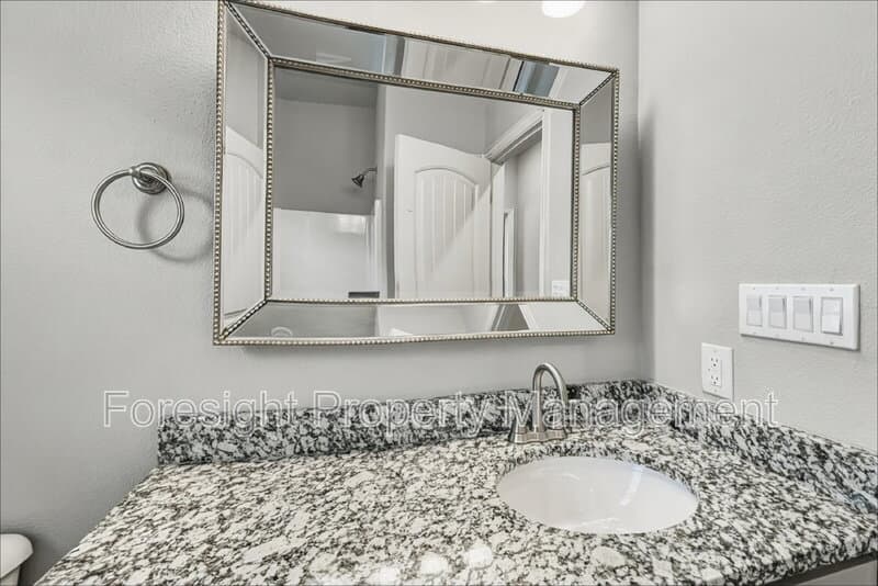 Sherman House: 2902 Orchid Dr