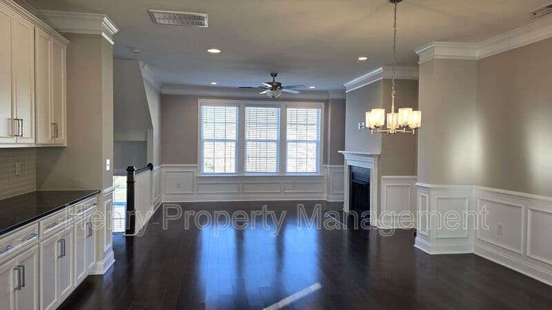 Apex House: 1639 Wimberly Road