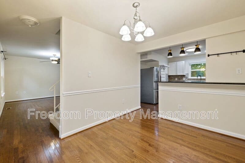 Woodbridge House: 5256 Sudberry Ln