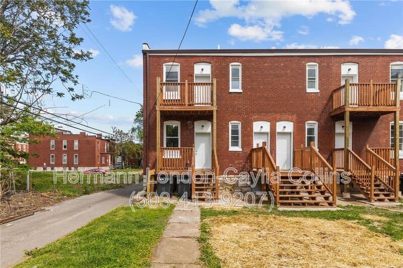 St Louis House: 3217 Nebraska Ave