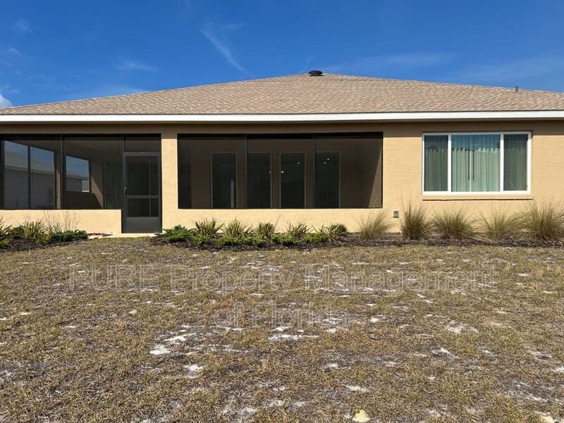 Ocala House: 10376 SW 99th Street