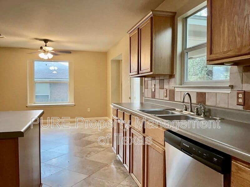 Round Rock House: 3590 Rock Shelf Ln.