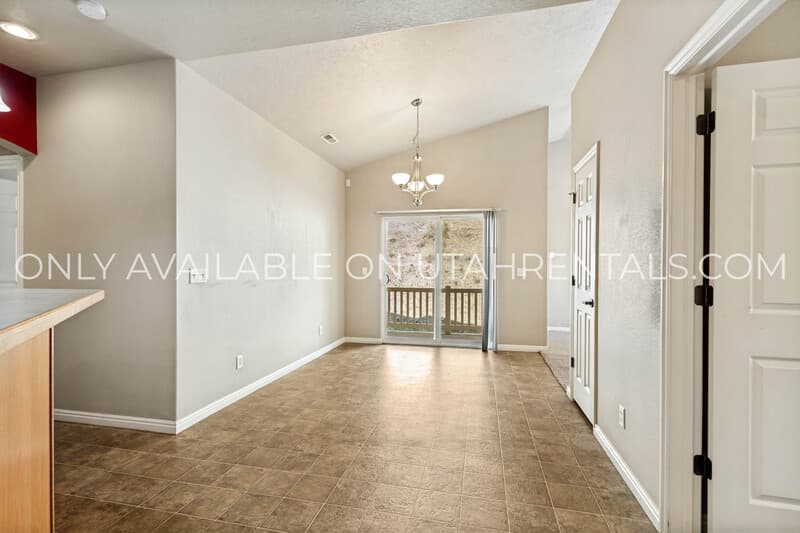 Provo Condo: 1043 Canyon Meadow Dr