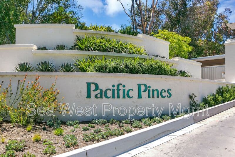 Encinitas Condo: 1730 S El Camino Real