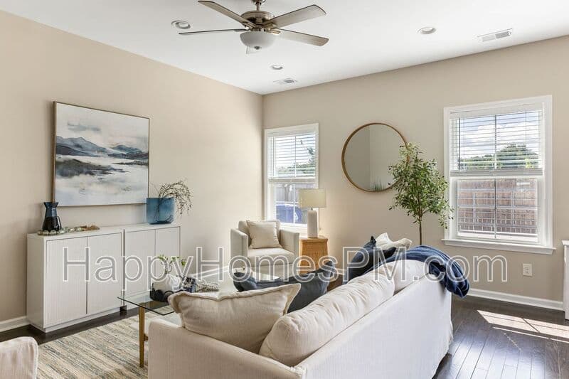 Johns Island House: 1684 Emmets Road