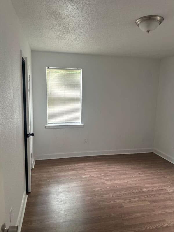 Memphis House: 1344 Hyde Pk Blvd