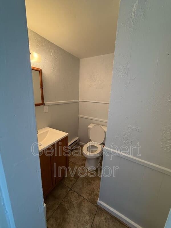 Fort Wayne Condo: 121 East Suttenfield Street