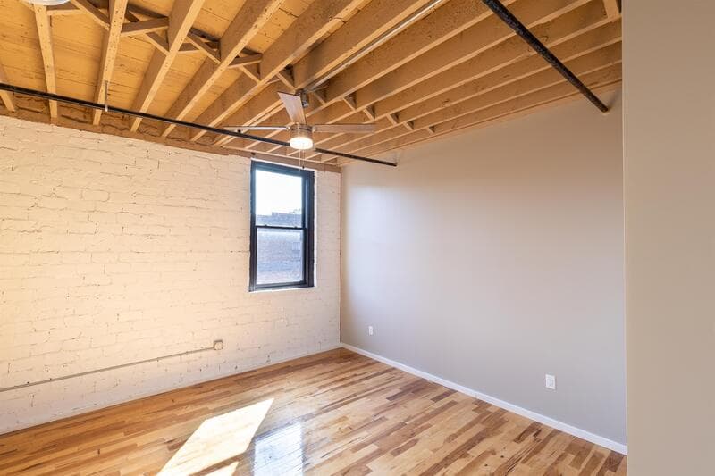 Burlington Condo: 116 N. 4th St. #313