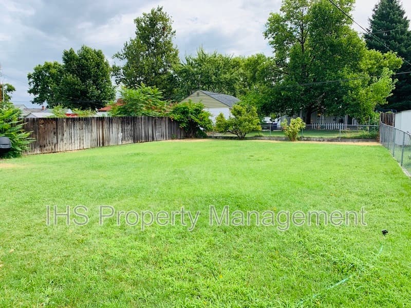 Richland, WA Condo: 504 Delafield Ave