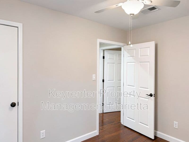 Decatur House: 510 Ponce De Leon Avenue