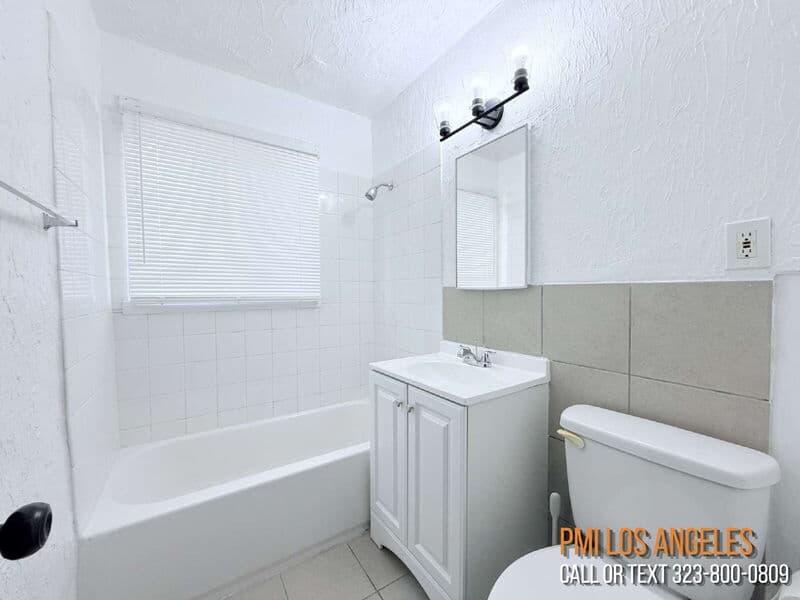 Los Angeles House: 928 East 102nd Street