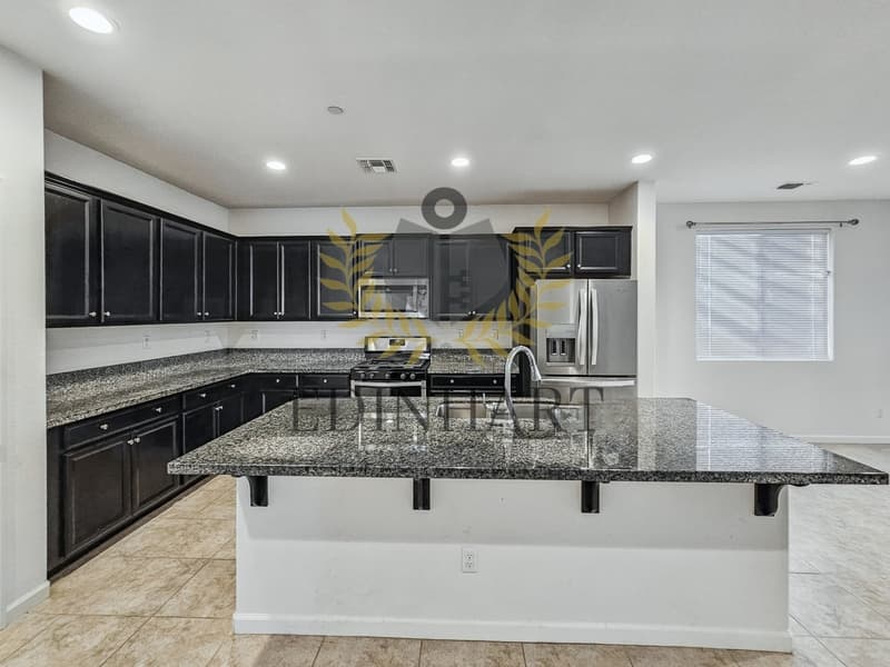 Fresno House: 6375 West Pico Avenue