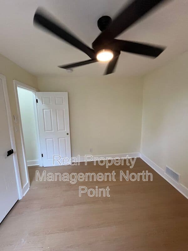 Atlanta House: 1645 Metropolitan Pkwy SW