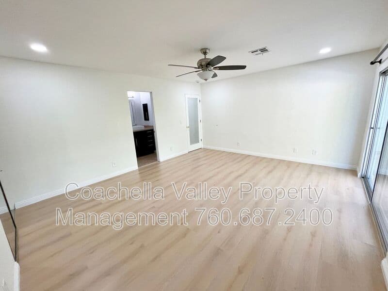 Palm Springs House: 372 W Dominguez Rd
